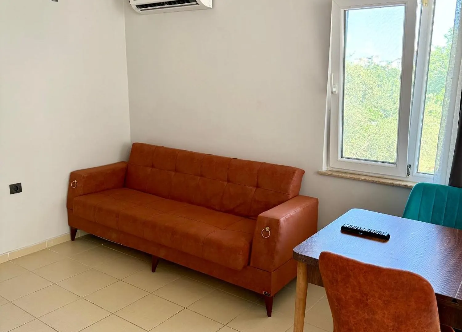 אנטליה Konyaalti Plajina Yuerueme Mesafesinde Merkezi Konum 0*,  טורקיה